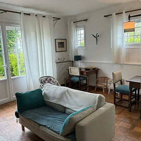 Nyaraló Avec Jardin A Cabourg, Proche Et Centre - Fr-1-487-324 *