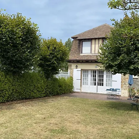 Avec Jardin A Cabourg, Proche Et Centre - Fr-1-487-324 Feriehus