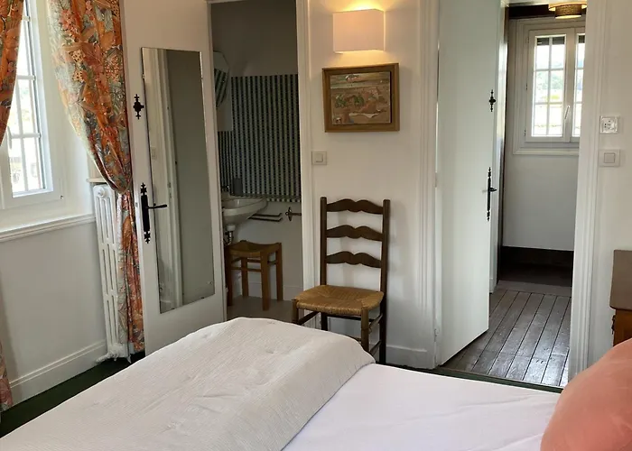 Avec Jardin A Cabourg, Proche Et Centre - Fr-1-487-324 *